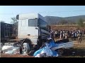 PONGOLA - 20 people have been killed in a horror crash bakkie and a truck crashed on the N2