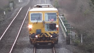 preview picture of video 'Irish Rail Track Tamper - Monasterevin Station, Kildare'