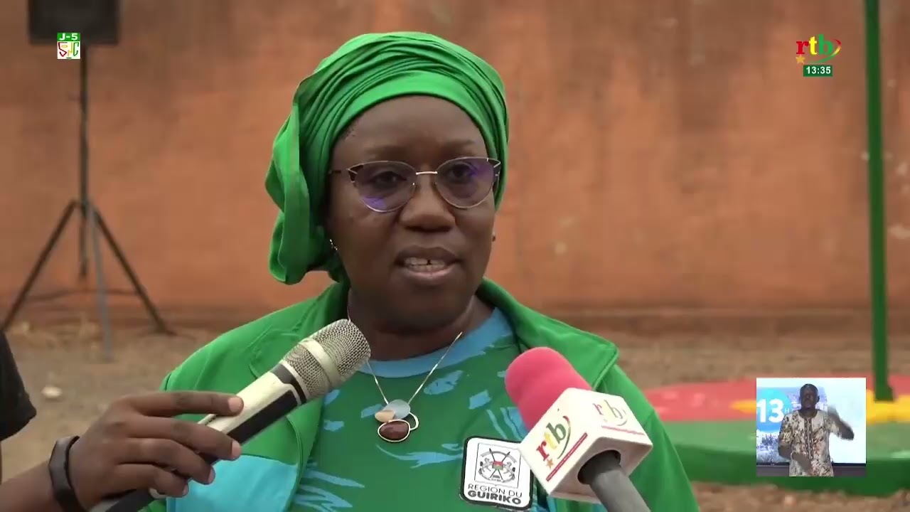 Opération salubrité au le stade Sangoulé Lamizana en marge de la SNC