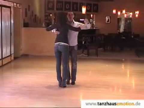 Langsamer Walzer Außenseitlicher Wechsel Rechts Kreisel Drehung.m4v ADTV Tanzschule München UHA