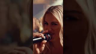 Y si te digo, SIEMPRE, será de mis canciones favoritas!