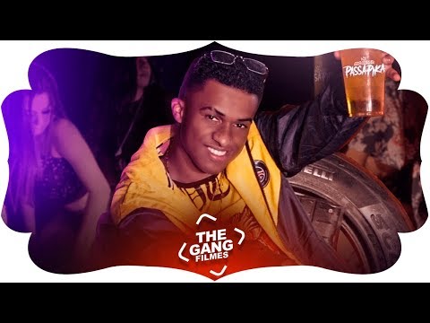 MC Dennin - Vivendo de Golpe (Clipe Oficial) DJ Marcus Vinicius