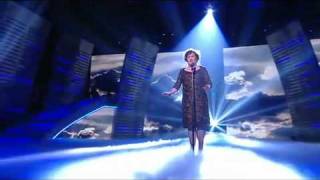 BGT-Susan Boyle Performing Memory (Cats) in Semi-finals