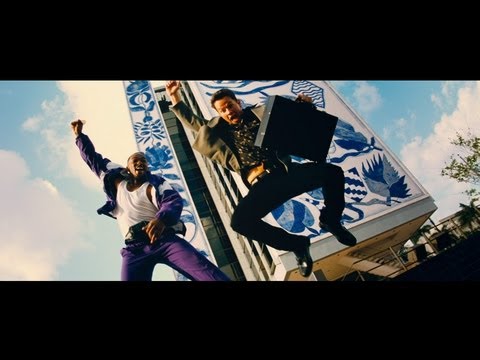 Pain and Gain (TV Spot 'Standing in the Way')