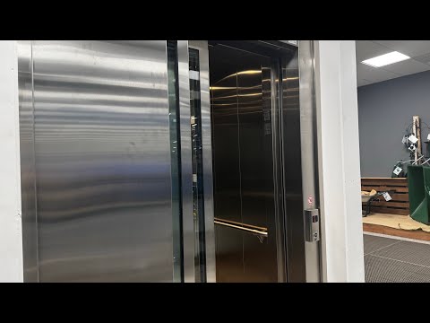 ALT elevator @ Stockholmsvägen 39 (Biltema Bredden), Upplands Väsby, Stockholm, Sweden
