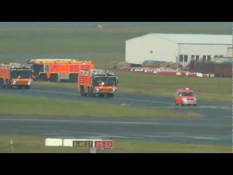 Großübung -über 500 Einsatzkräfte- am Flughafen Hamburg