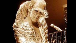 Elton Jhon - You&#39;re So Static Live