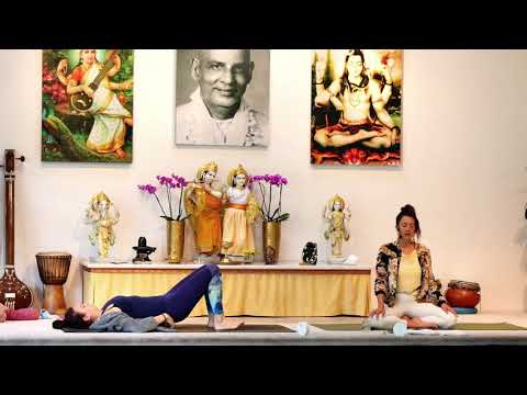 Mittelstufe "Herzöffnung" mit Vishnu Shakti - Yoga Vidya Ashram Live  - 09:15 Uhr 10.07.2021