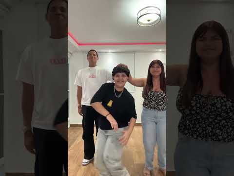 Nosotros lo movemos por Yashira 🤣❤️ @DANI #short #shorts #lafamiliakara