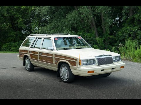 1986 Chrysler Town & Country (CC-1507332) for sale in Kentwood, Michigan