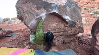 Video thumbnail of Umpa Lumpa, V5. Red Rocks