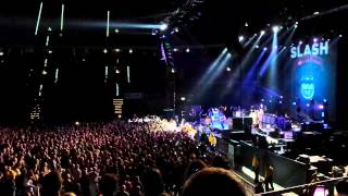Slash ft. Myles Kennedy & The Conspirators - Halo (live in Kraków)