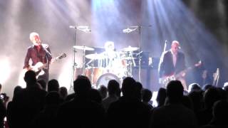 Triggerfinger - Halfway town