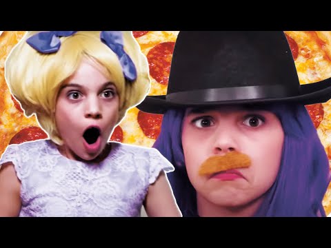 PRINCESS PIZZA PARTY 🍕 Malice Pranks Lilliana With Cheese! - Princesses In Real Life | Kiddyzuzaa