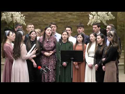 Grup - Pe acest micut