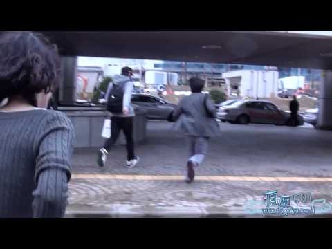 [crazy501]111106 Kyujong Gimpo airport entry Running