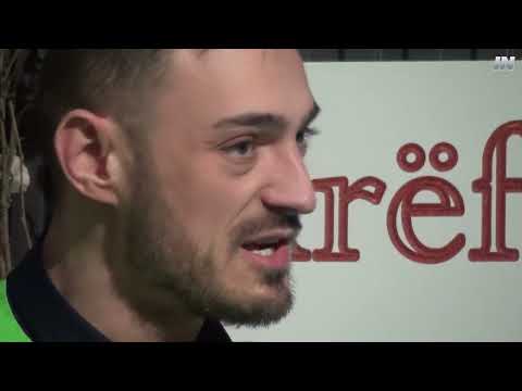 Rrëfim Jete Në karrocë, por me zemër të madhe: Endrit Jonuzaj dhuron karroca dhe pako ushqimore.