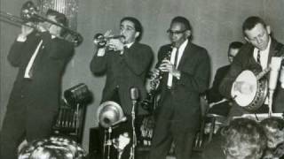 George Lewis, Big Bill Bissonnette-A Shanty In Old Shanty Town.wmv