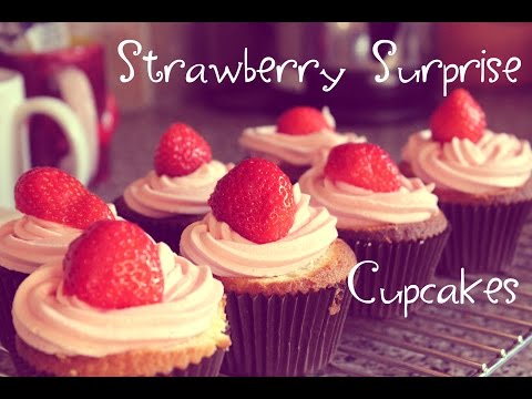 download lagu mp3 mp4 Strawberry Surprise Cupcakes, download lagu Strawberry Surprise Cupcakes gratis, unduh video klip Strawberry Surprise Cupcakes