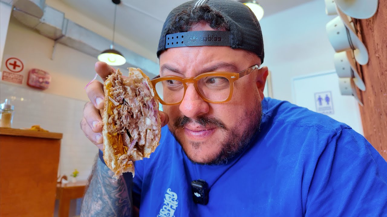 LA RUTA DEL DESAYUNO: EL FAMOSO PAN CON PAVO Y LECHON DE MAGDALENA | elcholomena