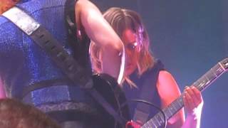 Sleater-Kinney - What&#39;s Mine Is Yours (Live @ Roundhouse, London, 23/03/15)