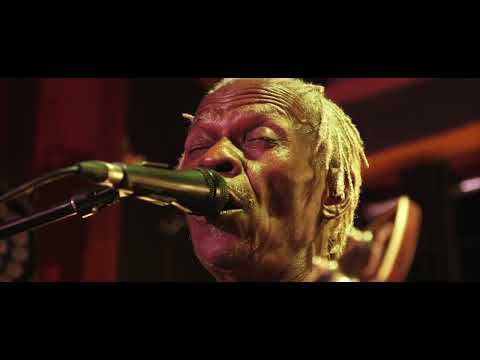 "Maimuna" - Chico Antonio, Mark Mulholland & Julio Mariquel - Gil Vicente, Maputo, 14/4/22