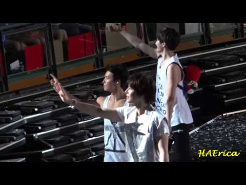 130811 SS5 in Taiwan - Ending 繞場 ( Donghae.Kyuhyun)
