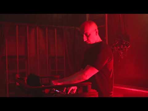 Le Bask - The Grand Asylum