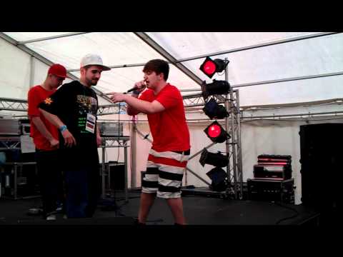 Rap Battle: MC Solomon vs Blind Mouse