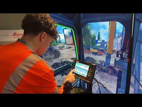 Lucas Haddock Gets EXPERT Training on Leica 3D Machine Control