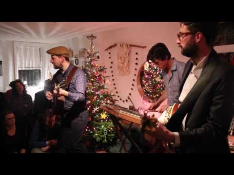 Chris Eldridge, Wesley Corbett, & Simon Chrisman - Livin' In the Mississippi Valley