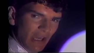 Ricardo Arjona - S O S Rescátame   (Vídeo Oficial)