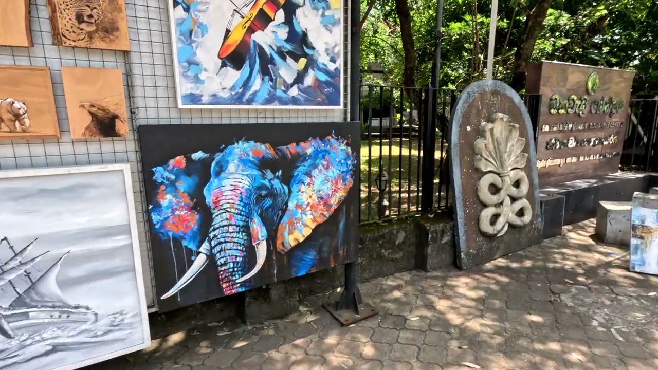 Experience a virtual stroll around Green Path Art Market.