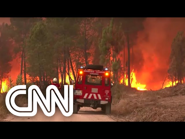 Bombeiros combatem mais de 20 incêndios florestais em Portugal | CNN PRIME TIME