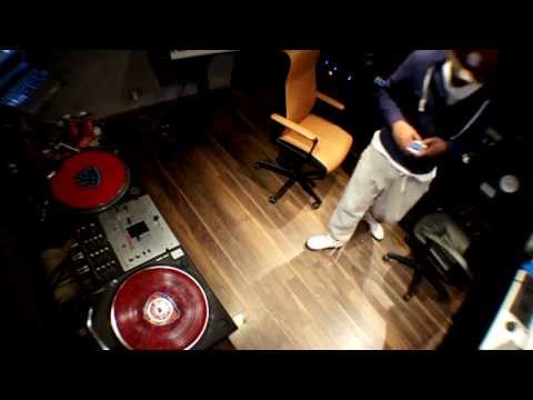 dj manny - scratching deez