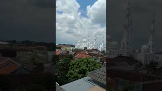 Download lagu MEGAHNYA MASJID SYEIKH ZAYYED SOLO                       #shorts #masjidsyeikhzayyedsolo #plts mp3