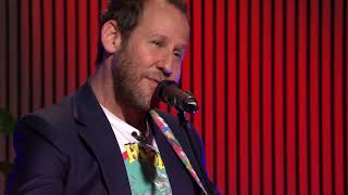Ben Lee performs 'Catch my disease' on The House of Wellness