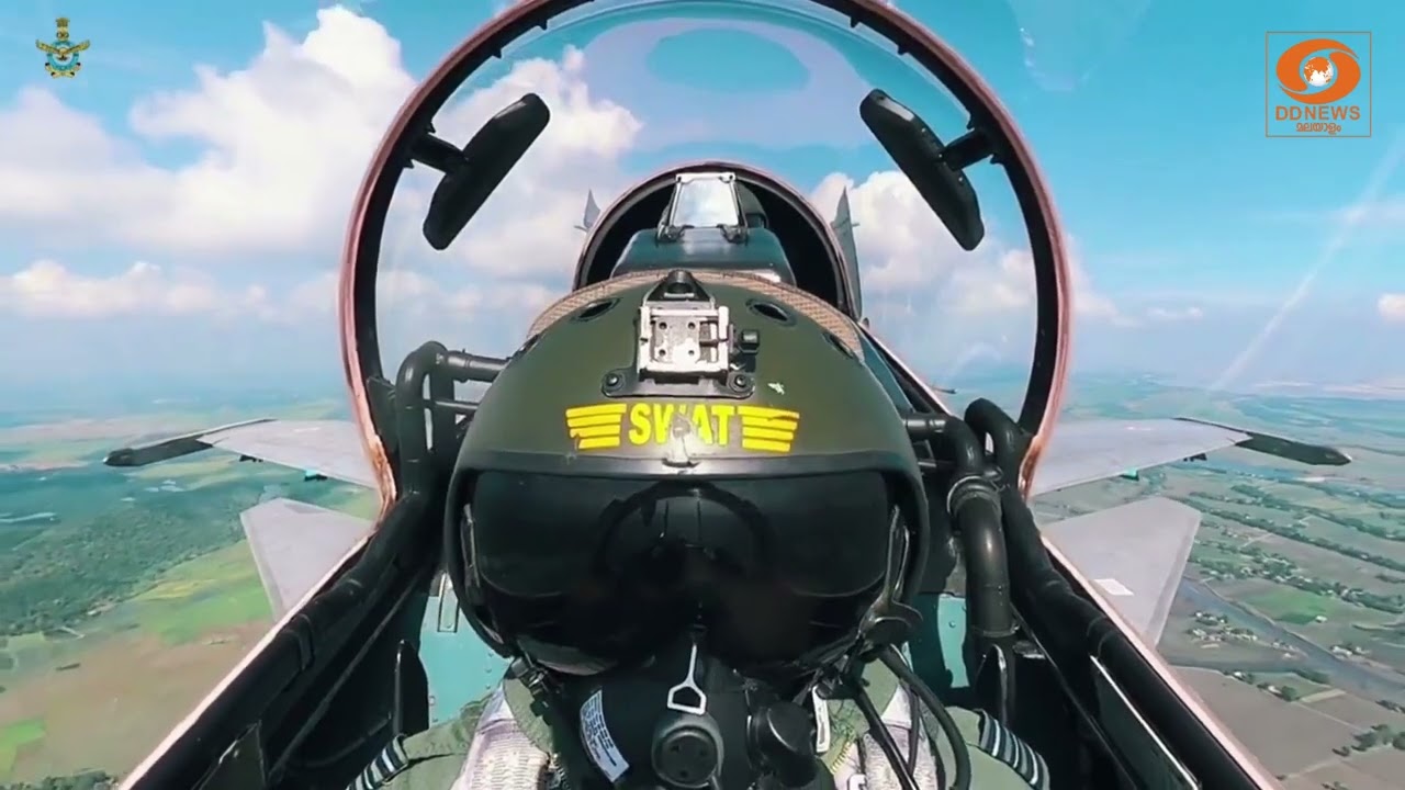 ആകാശത്ത് ഇന്ത്യൻ വ്യോമസേനയുടെ ശക്തി പ്രകടനം!