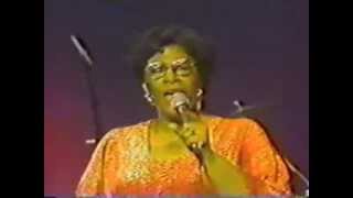 IRVING BERLIN SONG - I've Got My Love To Keep Me Warm - Ella Fitzgerald & the Count Basie Orchestra