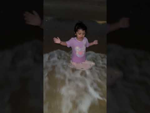 Cute baby beach mai Gir gai