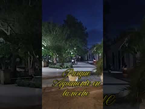 Café Ciudad y Parque Agramonte en la noche #camaguey