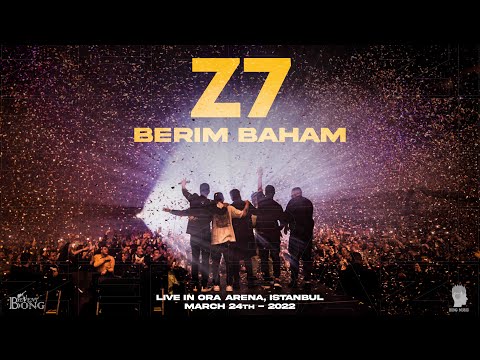 11- Alireza jj, Sijal, Sepehr Khalse, Hoomaan - Berim Baham ( Zedbazi Live at Ora Arena, Istanbul )