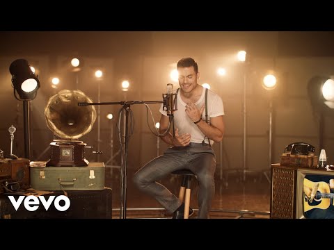 Carlos Rivera - Vuelves (Si Fuera Mía [Video Oficial])