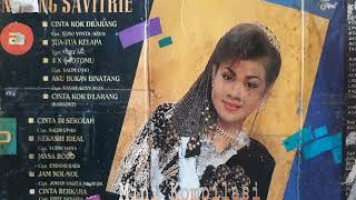 Download lagu bu neneng savitrie - CINTA BERKARAT mp3