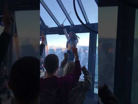 MISS vio-LINE w/ DJ Chen @hendl fischerei playing Nora En Pure & Sons Of Maria - Urugay (EDX Remix)