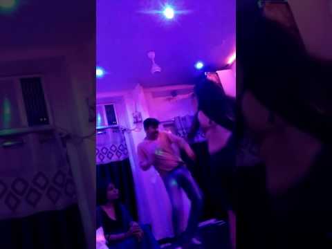 download lagu mp3 mp4 Congress House Girl Rate, download lagu Congress House Girl Rate gratis, unduh video klip Congress House Girl Rate