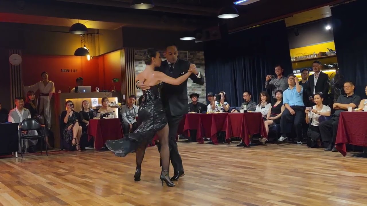 Sebastian Acosta & Laura D'Anna