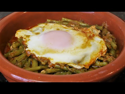 Espárragos trigueros con huevos escalfados