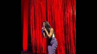 Download lagu Avril Lavigne - Complicated Olivia Rodrigo (Cover), (SOUR Tour - Los Angeles, Night 2) #shorts mp3