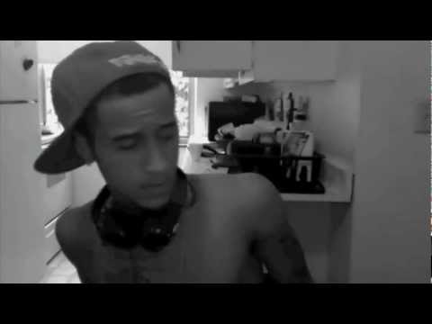 YOUNG PROPHET 15 MINUTE FREESTYLE!!!!YZE...Best In Cincinnati!!!